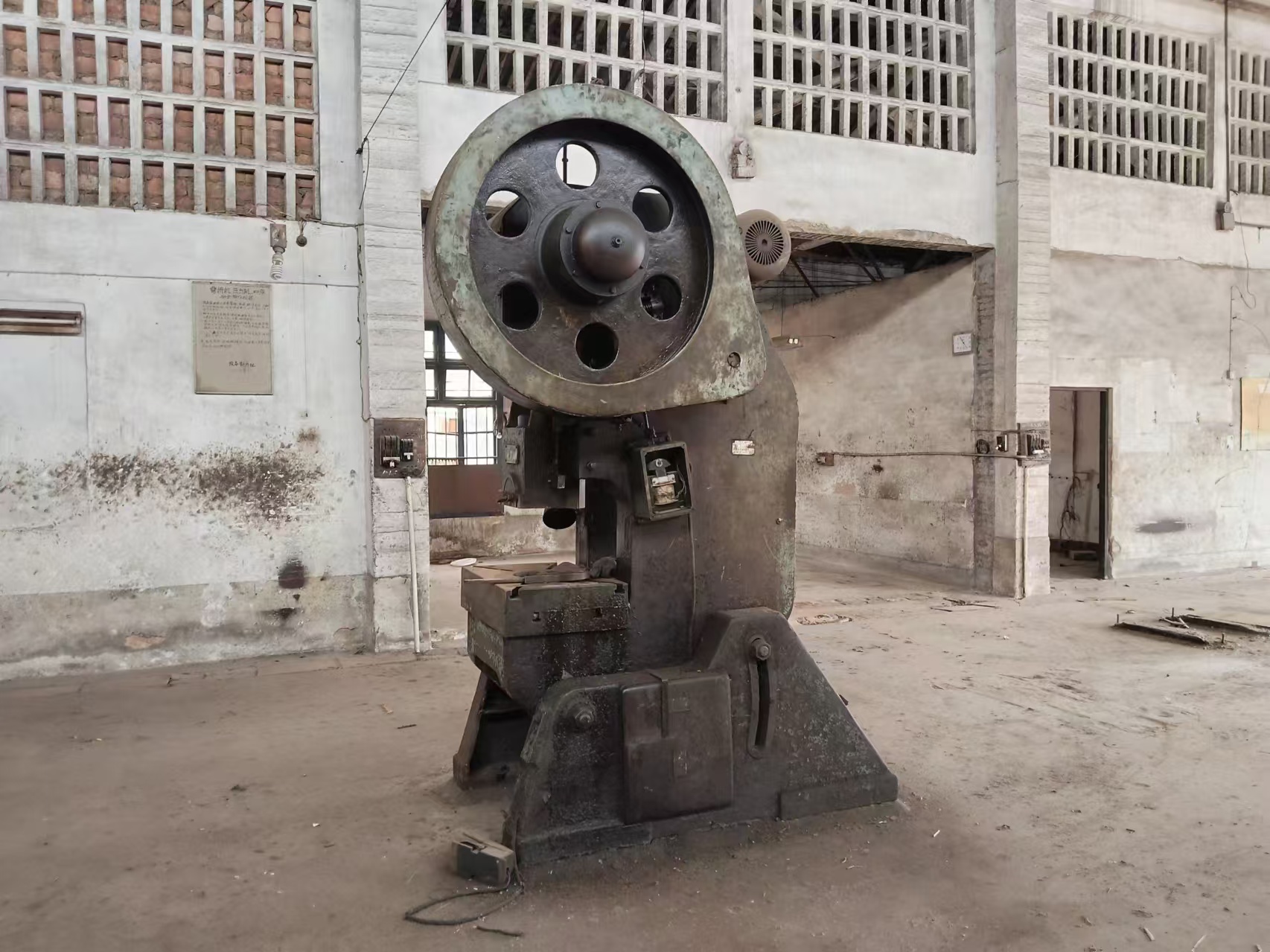 f626ec43a987dbc10d9764d687e51a9.jpg f626ec43a987dbc10d9764d687e51a9.jpg